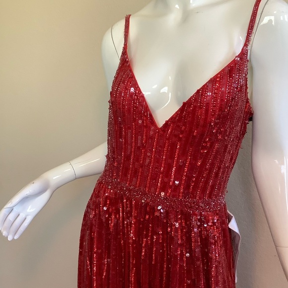 Mac Duggal 4961D Red Sequin Evening Gown - Picture 3 of 12